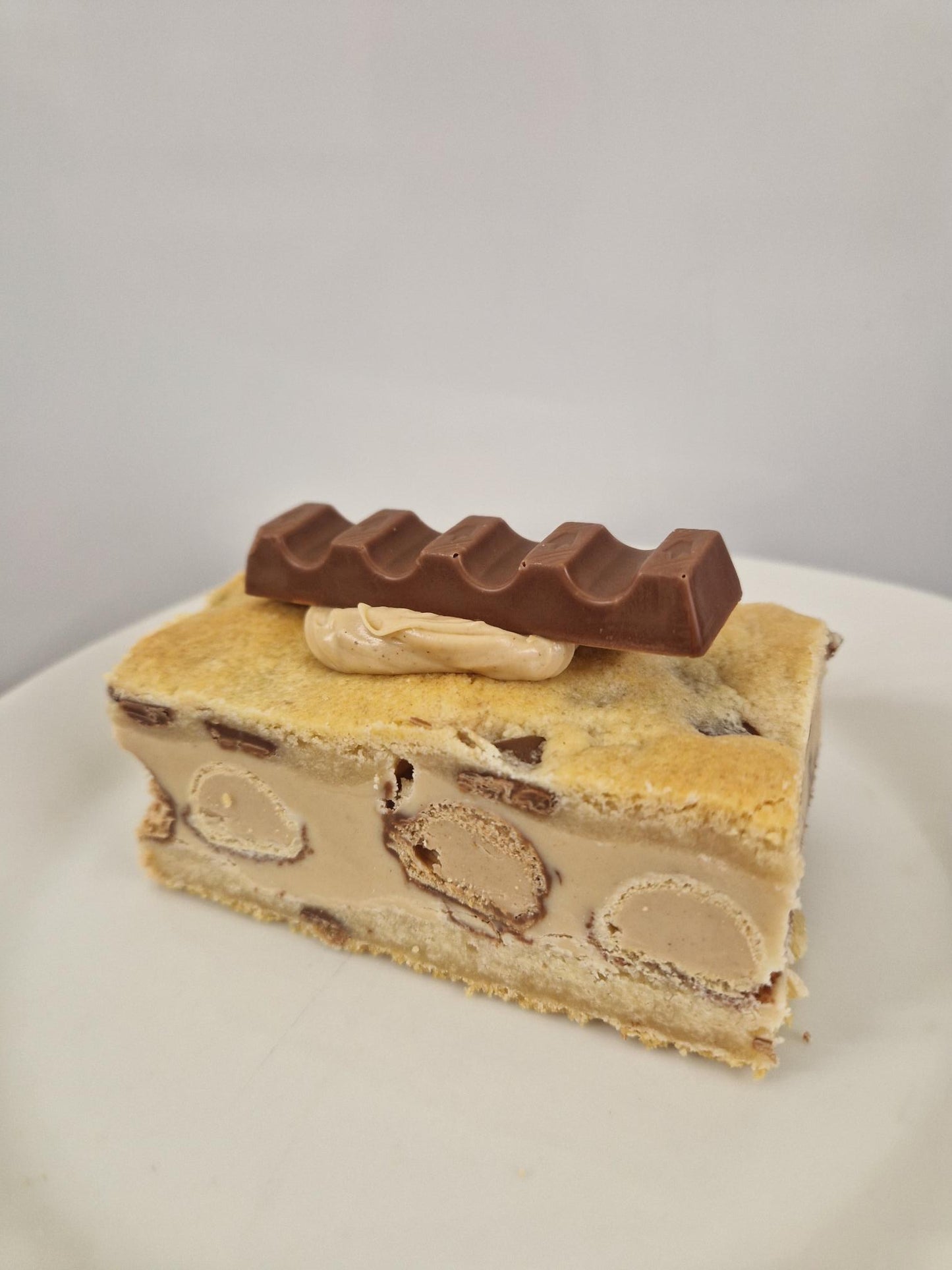 Kinder Cookie Pie Slice